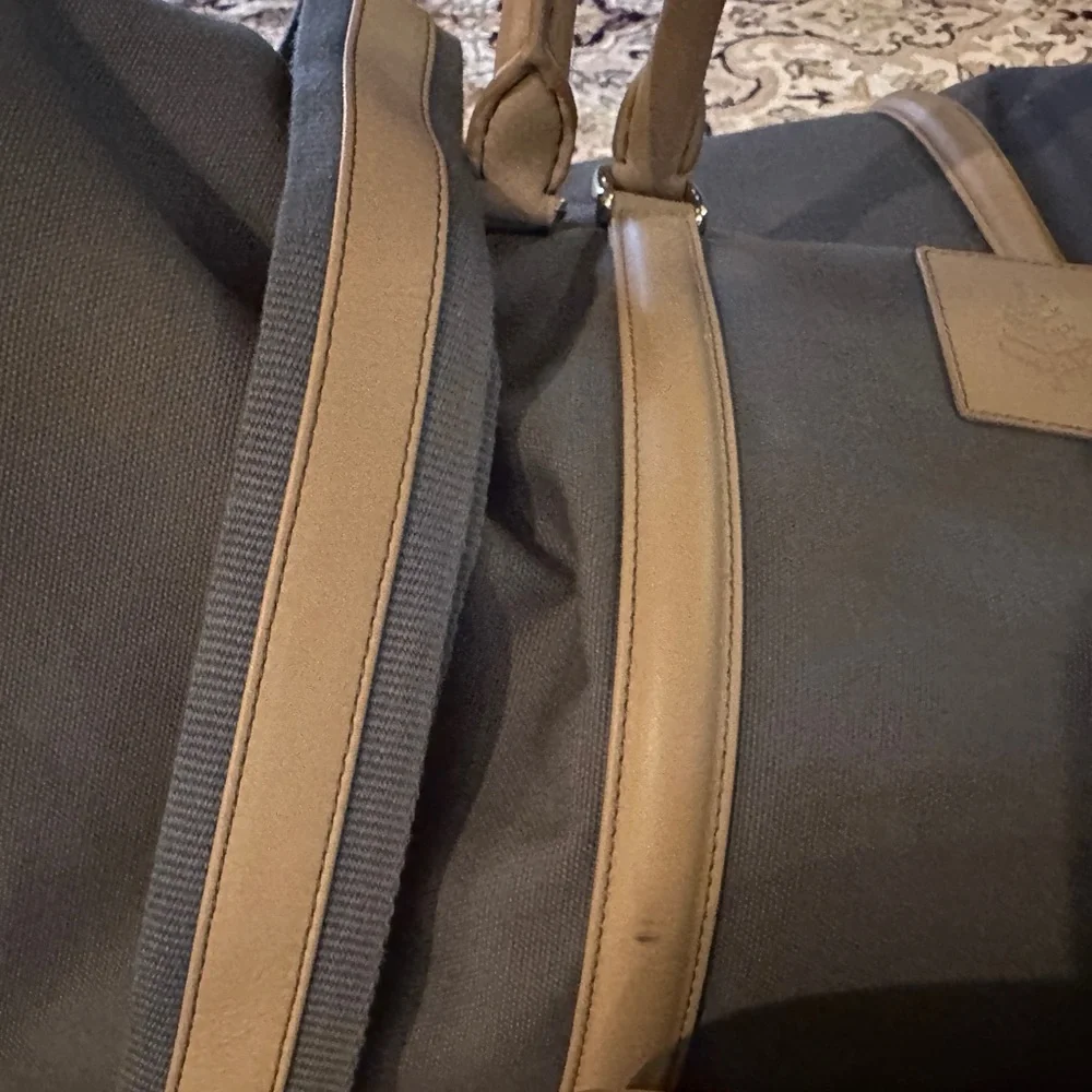 Exclusive Four seasons private jet experience duffel and toiletry kit.  BNWT